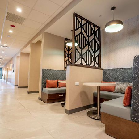 Hampton Inn By Hilton Huntley Chicago Esterno foto