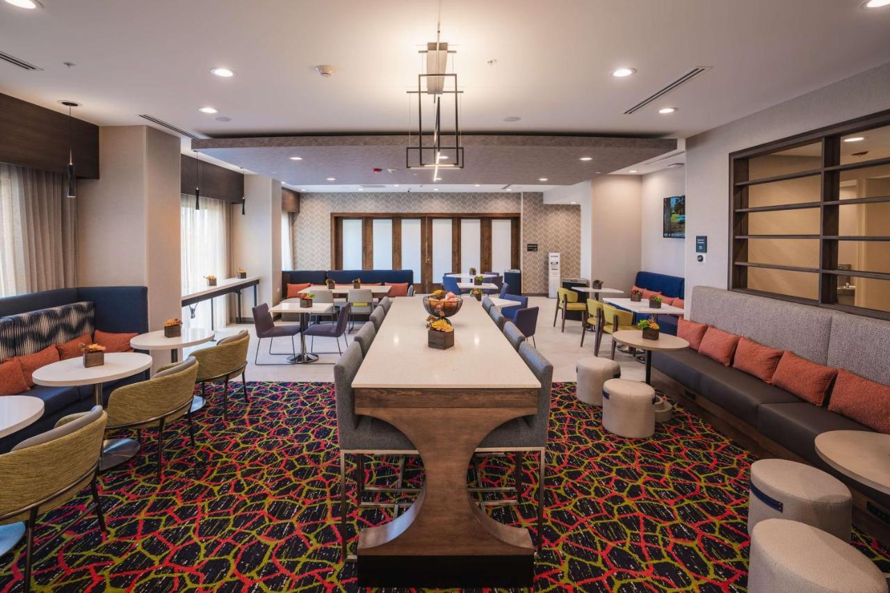 Hampton Inn By Hilton Huntley Chicago Esterno foto