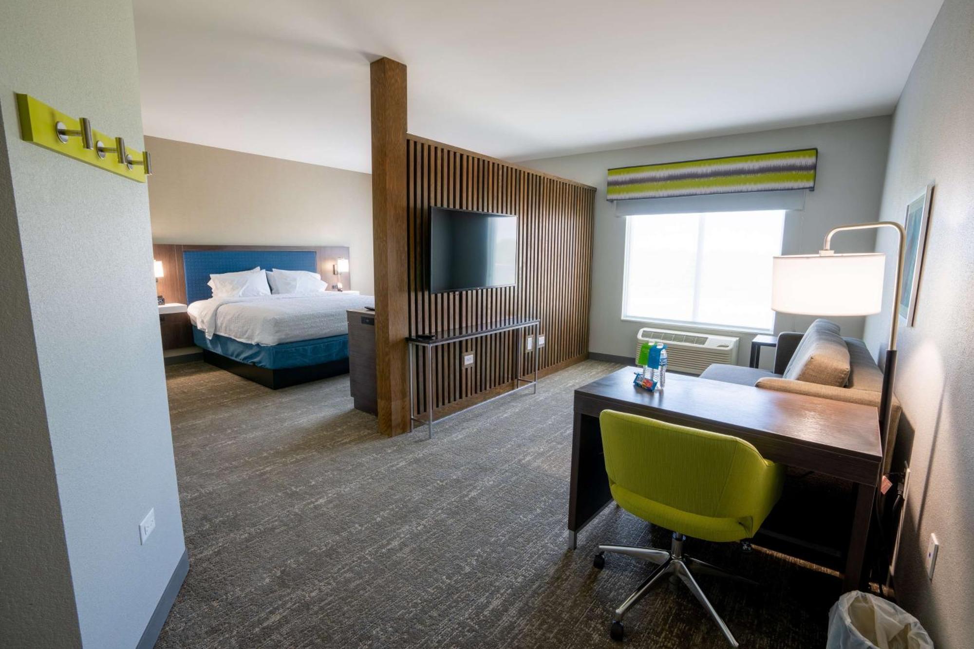 Hampton Inn By Hilton Huntley Chicago Esterno foto