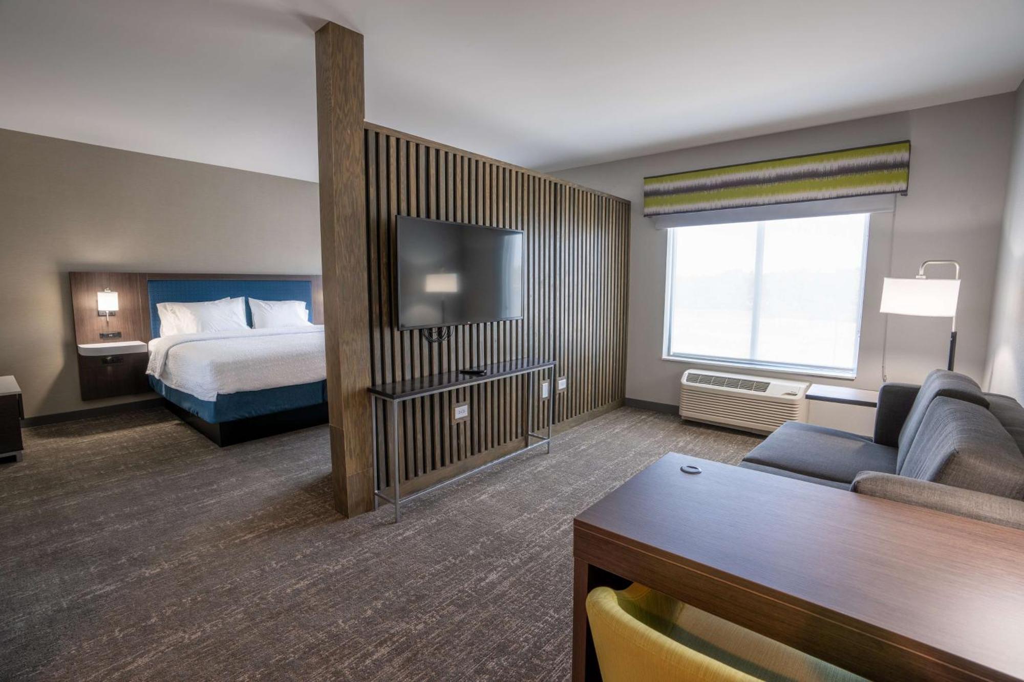 Hampton Inn By Hilton Huntley Chicago Esterno foto